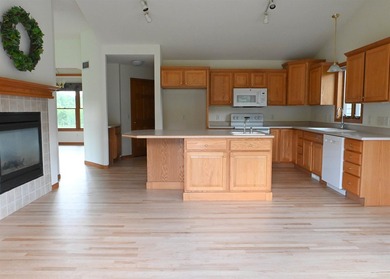 Remarkable Custom Built home available in Grand Videre Estates - photo 8