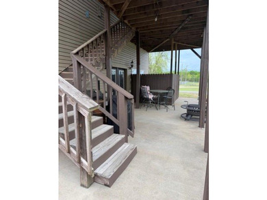 Welcome home! This beautifully maintained property offers the - photo 4