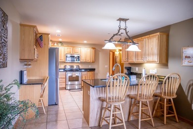 Highly desirable *05* unit condo in an excellent location! This - photo 7