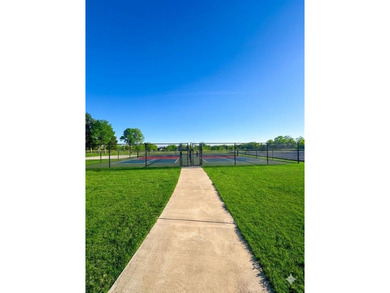 LAKEFRONT LOT FOR SALE IN EUFAULA, OK! Experience the ultimate - photo 10