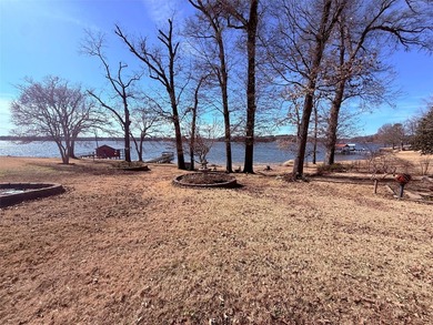 Winnsboro - Wood County Texas ~ 3 bedroom, 2 bath waterfront - photo 4