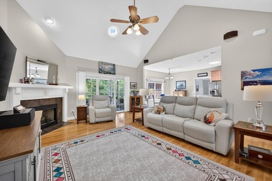Beautifully maintained and thoughtfully designed, this - photo 6