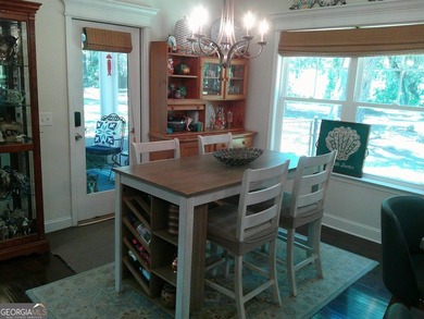 Feel right at home with this beautiful 3,000+ sqft home which - photo 14