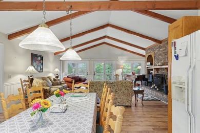 Brand new floors in this beautiful, expansive, 4 bedroom, 5.5 - photo 18