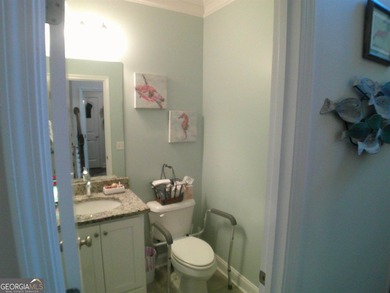 Feel right at home with this beautiful 3,000+ sqft home which - photo 19