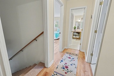 Brand new floors in this beautiful, expansive, 4 bedroom, 5.5 - photo 30