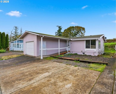 Columbia River - Columbia County Home For Sale in Sthelens Oregon