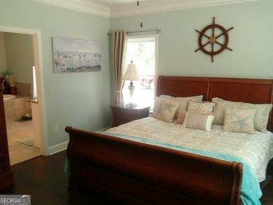 Feel right at home with this beautiful 3,000+ sqft home which - photo 32