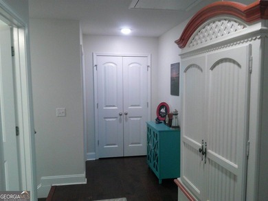 Feel right at home with this beautiful 3,000+ sqft home which - photo 38