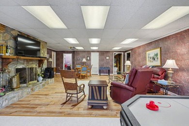Brand new floors in this beautiful, expansive, 4 bedroom, 5.5 - photo 42