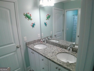 Feel right at home with this beautiful 3,000+ sqft home which - photo 42