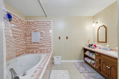 Brand new floors in this beautiful, expansive, 4 bedroom, 5.5 - photo 50