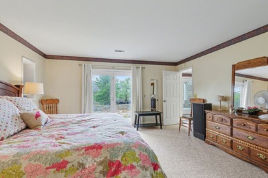 Brand new floors in this beautiful, expansive, 4 bedroom, 5.5 - photo 52
