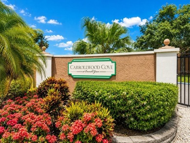 Virtually Staged. RARE WATERFRONT END-UNIT in Carrollwood - photo 3