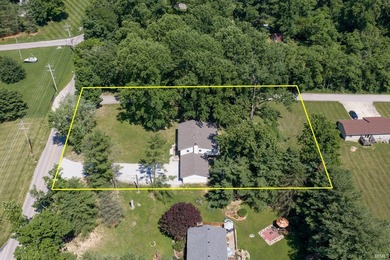 Move in ready in a great location! Sitting on 1 acre minutes to - photo 4