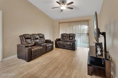 Come see this 2 bedroom third floor unit in the ever popular - photo 3