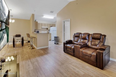 Come see this 2 bedroom third floor unit in the ever popular - photo 6