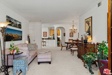 Spectacular 2 bed/2 bath + family room and stunning large - photo 12