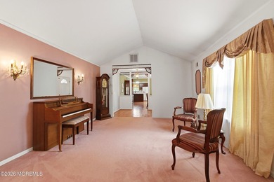 Welcome to the desirable Lake Ridge community! This spacious - photo 13