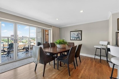 Wow, the view is spectacular! This North facing 2 bed, 2 bath - photo 5
