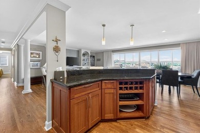 Wow, the view is spectacular! This North facing 2 bed, 2 bath - photo 7