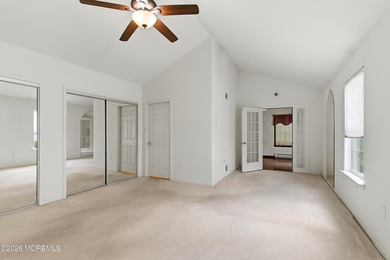 Welcome to the desirable Lake Ridge community! This spacious - photo 19
