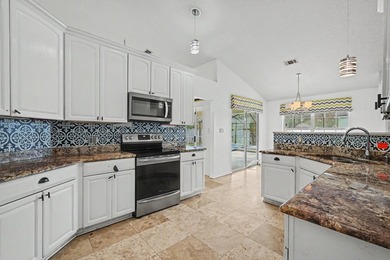 REO. Spacious 4-bedroom, 2-bath home with a screened inground - photo 20