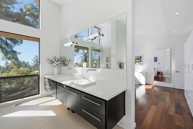 Located in the Las Cumbres community of Los Gatos, this - photo 21
