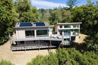 Located in the Las Cumbres community of Los Gatos, this - photo 23