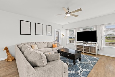 Single-story 3-bedroom home with pond views, paid-off solar - photo 24