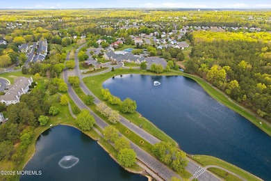 Welcome to the desirable Lake Ridge community! This spacious - photo 28
