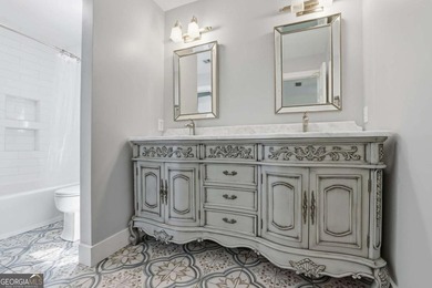 Welcome to paradise in the heart of North Hall! This exceptional - photo 31