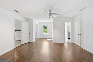 Welcome to paradise in the heart of North Hall! This exceptional - photo 32