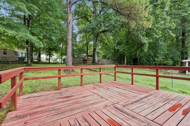 Brick 4 bedroom house with over sized garage very close to Ft - photo 33