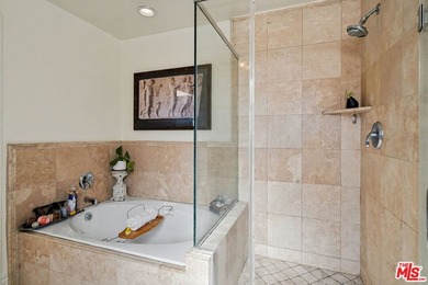 Spectacular 2 bed/2 bath + family room and stunning large - photo 34