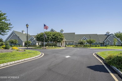 Welcome to the desirable Lake Ridge community! This spacious - photo 36