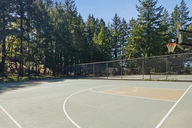 Located in the Las Cumbres community of Los Gatos, this - photo 39