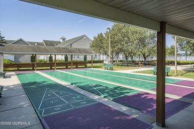 Welcome to the desirable Lake Ridge community! This spacious - photo 41