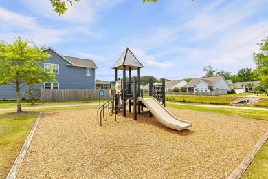 Single-story 3-bedroom home with pond views, paid-off solar - photo 43
