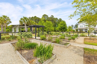 Single-story 3-bedroom home with pond views, paid-off solar - photo 44