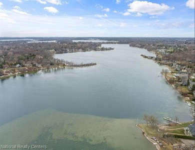 Rare 4-Acre Estate Opportunity - Upper Straits Lake Lifestyle - photo 5