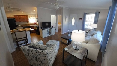 BRING YOUR BOAT AND YOUR SUITCASE, THIS ONE IS TURN-KEY!! HAPPY - photo 9