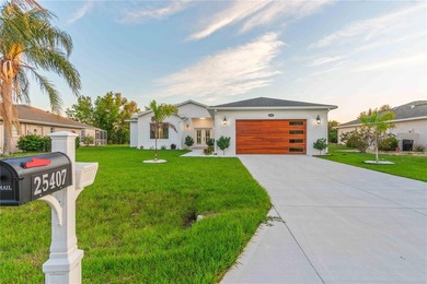Welcome to your piece of paradise in the highly sought after - photo 2