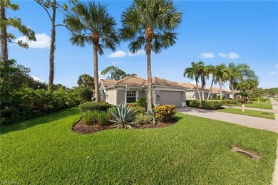 WELCOME to prestigious Colonial Country Club! This gorgeous - photo 1