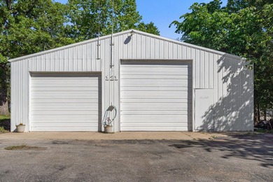 Lake life starts here @ 121 Forest Ln! Tucked away on just under - photo 5