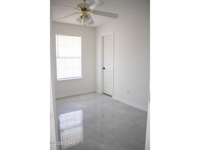 Beautiful property of 5 bedrooms & 3 bathrooms, Completely - photo 22