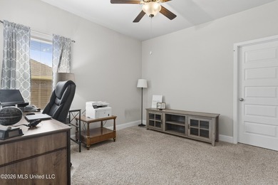 Beautiful 5-year-old Kingston floor plan by D.R. Horton - photo 25