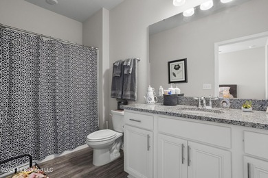 Beautiful 5-year-old Kingston floor plan by D.R. Horton - photo 27