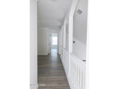 Beautiful property of 5 bedrooms & 3 bathrooms, Completely - photo 50