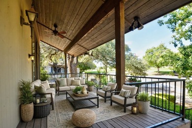 Enjoy breathtaking views, just steps from the Riverhill Country - photo 3